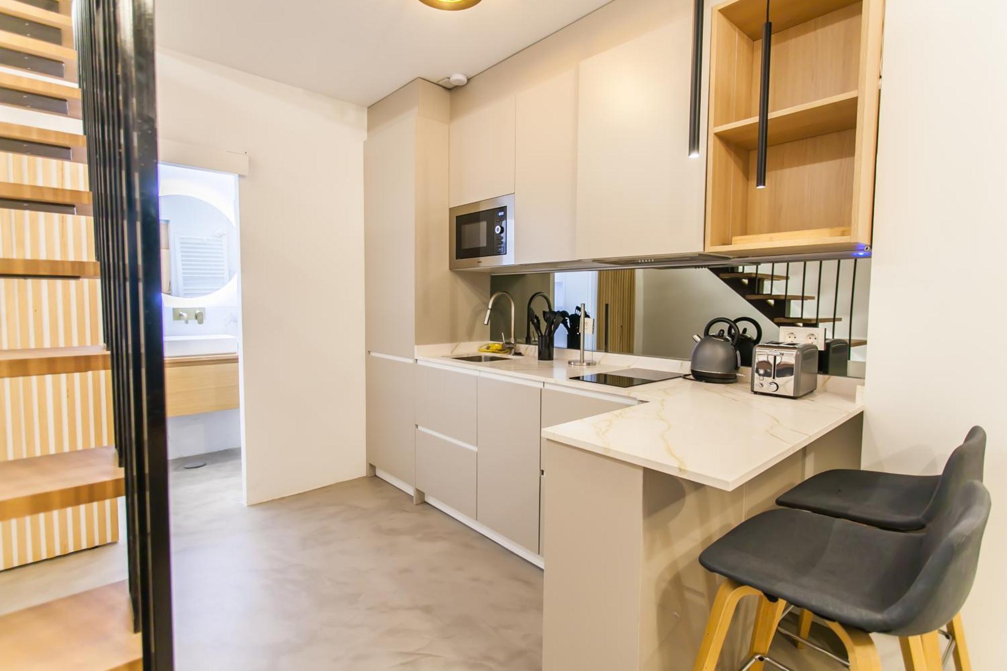 Апартаменты Guernica Luxury Duplex - Location, Light, And Art Мадрид Экстерьер фото